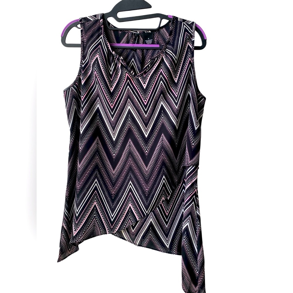 New Directions Black and Pink Chevron Blouse with handkerchief hem.